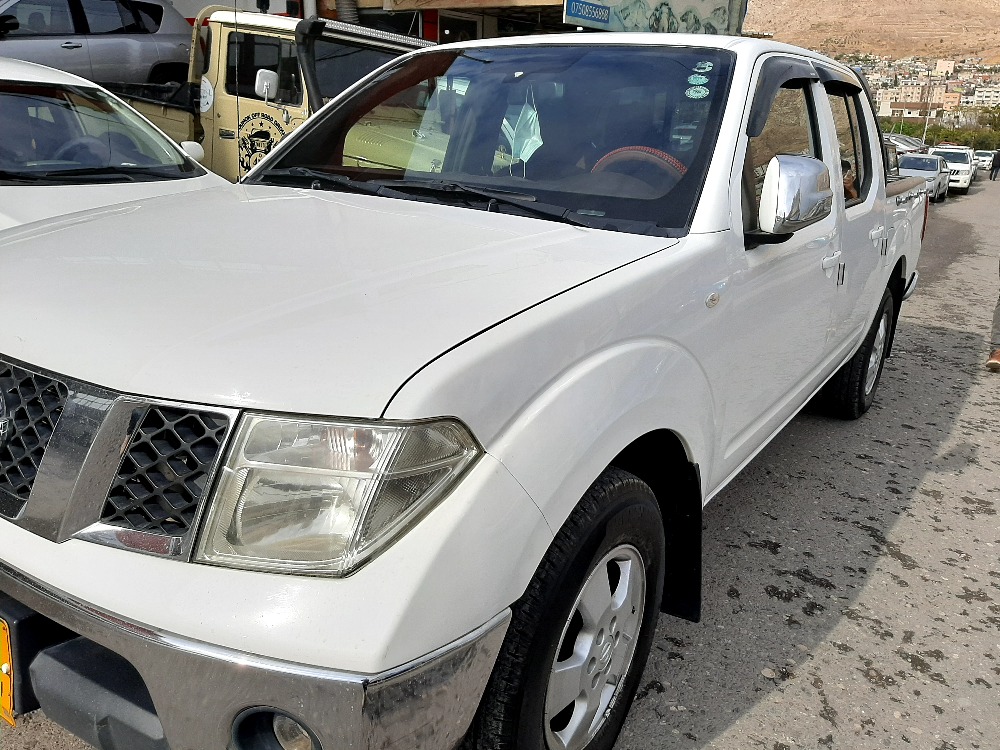 نيسان نافارا